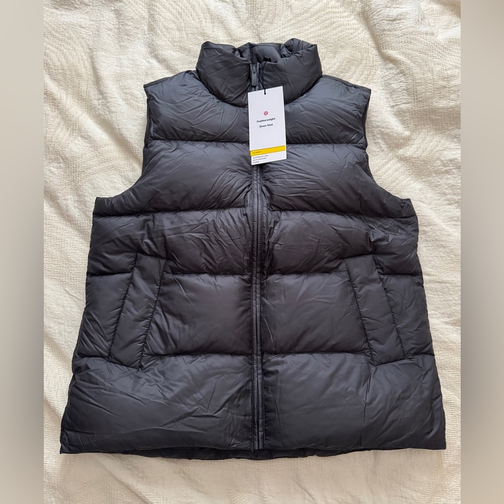 Brand New lululemon Featherweight Puffer Vest - Size Small